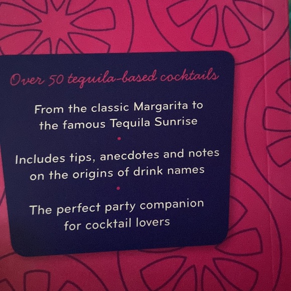 Host pick 🎉🌟⭐️The little cocktail boxed set of four books - Picture 8 of 9